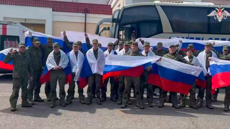 Еще одна группа российских военнослужащих вернется с подконтрольной Киеву территории