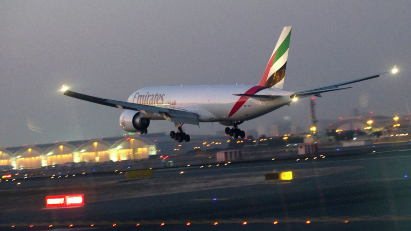 Emirates продлила отмену рейсов в Иран